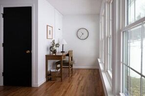 Unclassified image, 4 of 34, button