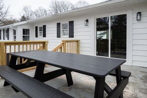 Unclassified image, 3 of 34, button