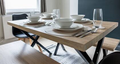 Stylish & comfy 3 bed house