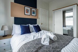3 bedrooms, iron/ironing board, free WiFi, bed sheets