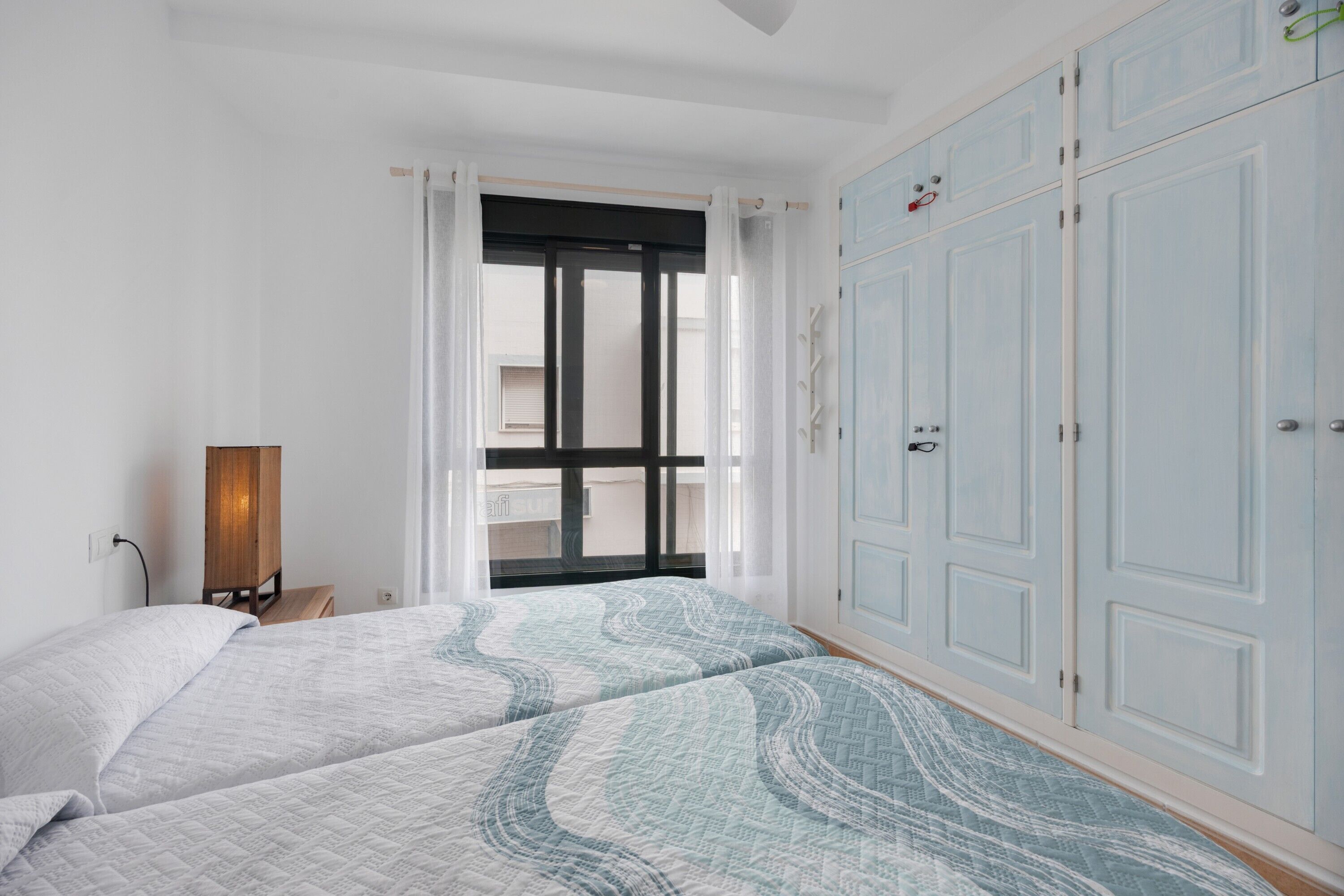 2 chambres, fer et planche à repasser, Wi-Fi, draps fournis