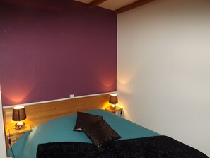 1 bedroom, iron/ironing board, WiFi