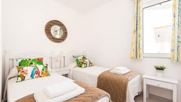 2 soverom, strykejern/-brett, wi-fi og sengetøy