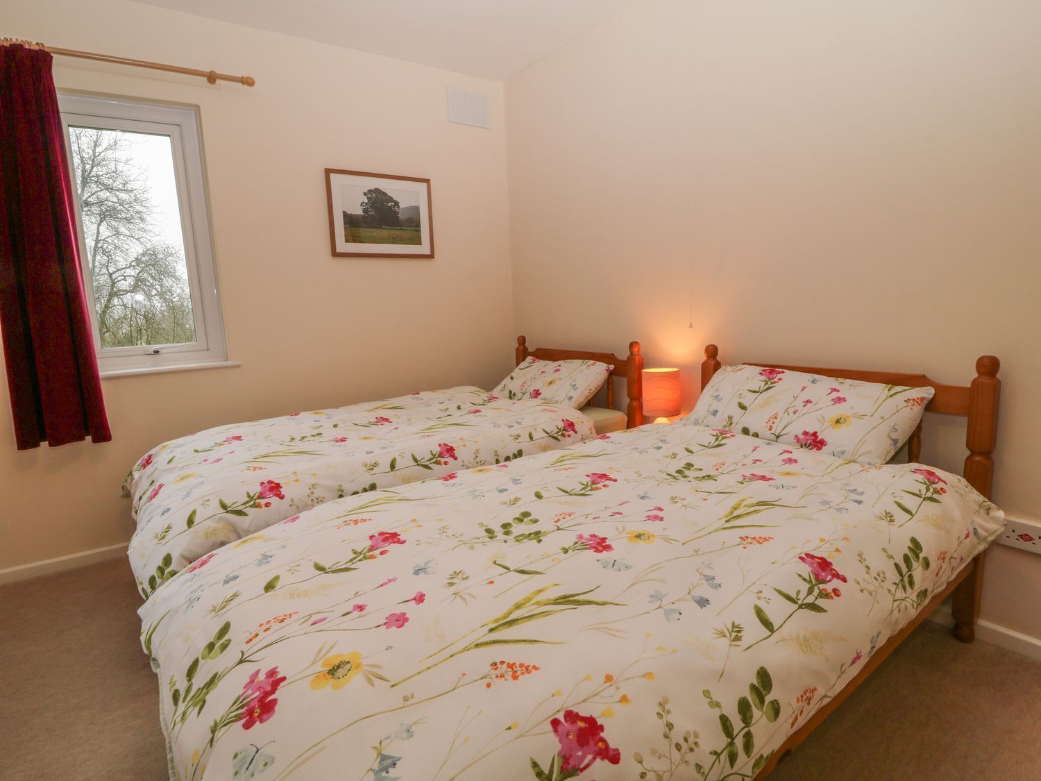 2 slaapkamers, individueel gedecoreerd, individueel gemeubileerd