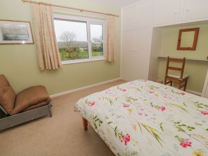2 bedrooms, individually decorated, individually furnished, free WiFi - Orchard End (Launceston)