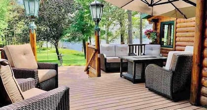Bua Northwoods Chalet on the Peninsula