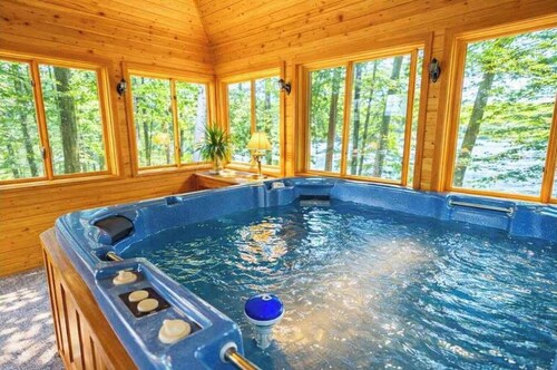 Bua Northwoods Chalet on the Peninsula