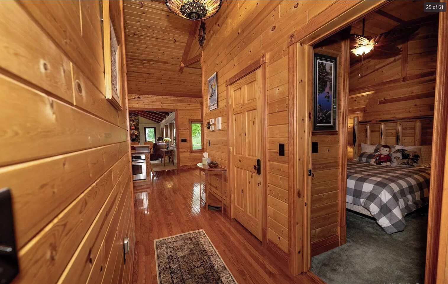 6 chambres, bureau, fer et planche à repasser, lit parapluie