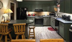Fridge, microwave, oven, stovetop - Dog-Friendly Home with Dock, Kayaks, Hot Tub, Game Room & AC! (Eagle River)