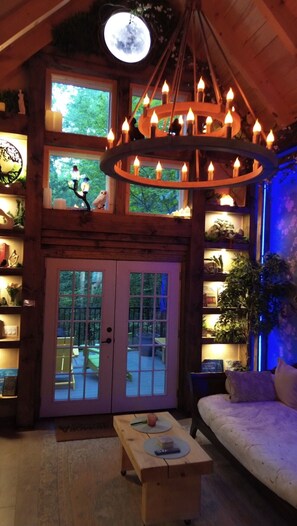 Interior - Wizard`s Herbarium -Whimsical! Wise! Unapologetic! (Sevierville)