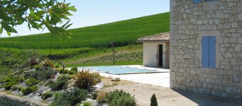 Charming house, 12p, spacious, pool, beautiful view, air-conditioning, equip. handicapped