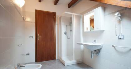Mansard Ai Monti In the heart of the country, a stone's throw from nature