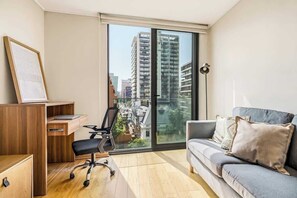 TV, offices - Lumavista by Nest Collection (Las Condes)