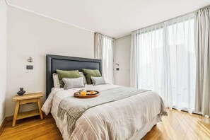 1 bedroom, iron/ironing board, WiFi, bed sheets - Lumavista by Nest Collection (Las Condes)