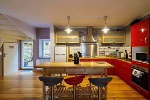 Fridge, microwave, oven, dishwasher - Ti kouign amann - Proche du Port (Douarnenez)
