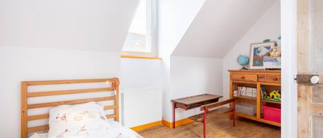 3 chambres, fer et planche Ă repasser, Wi-Fi, draps fournis