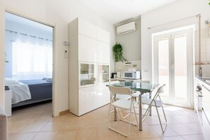 Dining - Mistrà 18 Vatican House * 10 feet Metro A *parking (Roma)