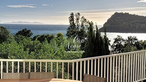 Outdoor dining - 6 bedroom villa, 4 star rating for 12 people with swimming pool, sea view in Canadel (Rayol-Canadel-sur-Mer)