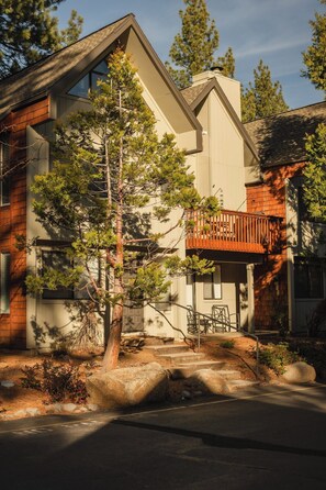 Exterior - The Saddleback | StayLuxe Incline Village (Incline Village)