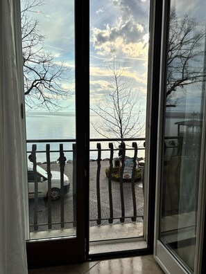 Interior - Lakeside house in the center of Garda (Garda)