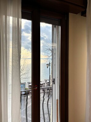 Interior - Lakeside house in the center of Garda (Garda)