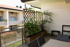 Terrace/patio - Casa Aida - Holiday Apartment in Costermano sul Garda (Costermano)