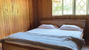 Cabin, 4 Bedrooms, Accessible, Smoking | 4 bedrooms