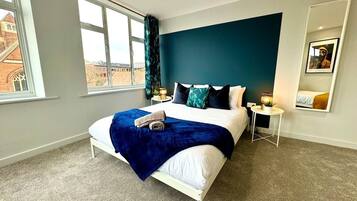 3 dormitorios, tabla de planchar con plancha, Internet y ropa de cama