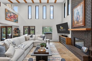 TV, fireplace, offices - NEW| Luxe Chapel Garden Retreat | Chapel Views! (Sedona)
