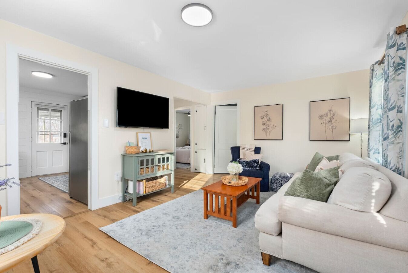 2 bedrooms, iron/ironing board, travel crib, WiFi