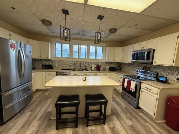 Microwave, oven, stovetop, dishwasher