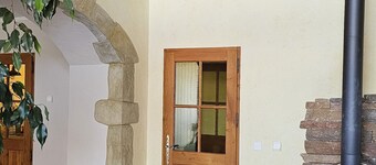 Charming family home with jacuzzi, multi-sports pitch and gym