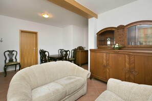 Apartment | Dining - Ferienwohnung in der Vulkaneifel (Winkel)