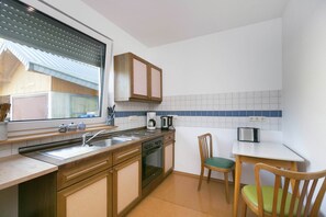 Apartment | Private kitchen - Ferienwohnung in der Vulkaneifel (Winkel)