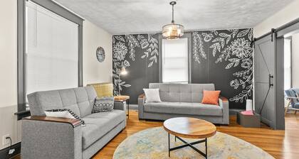 Downtown Studio Chic- 3 blocks from the Zoo