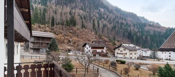 Maison de vacances « Ciasa Civetta » avec vue montagne, terrasse privée et Wi-Fi