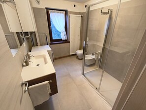 Immagine non classificata, 4 di 33, pulsante