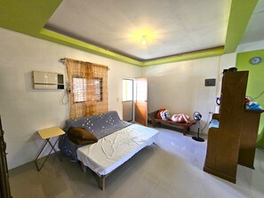 Extra beds - Real House (Real)