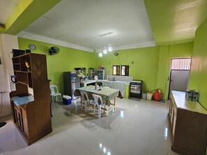 Private kitchen - Real House (Real)