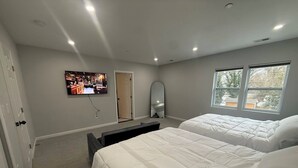 Room - Modern 4-Level House near DC & Annapolis (Bowie)