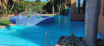 Large, spacious 2-bedroom, 2.5-bathroom villa, river views, golf ,tennis , beach