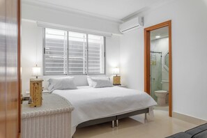 3 bedrooms, free WiFi, bed sheets - Family-friendly (Santo Domingo)
