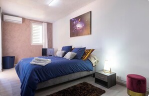 5 Schlafzimmer, Bügeleisen/Bügelbrett, Bettwäsche