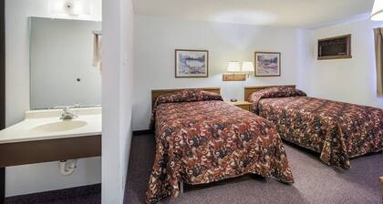 The Roosevelt Hotel & RV Park