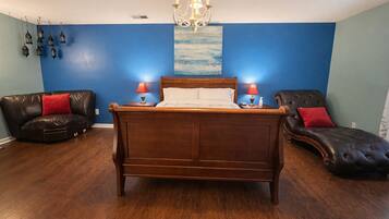 2 chambres, bureau, fer et planche Ă repasser, lit parapluie