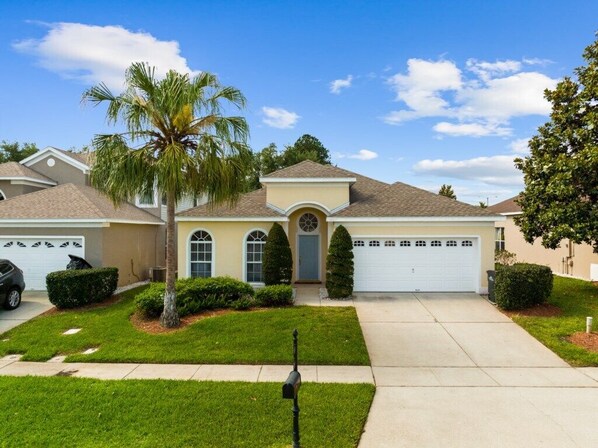 Unclassified image, 1 of 32, button