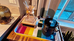 Unclassified image, 5 of 11, button - Spacious private whole guest house in NE Portland! (Portland)