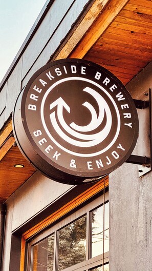 تفاصيل الفندق من الخارج