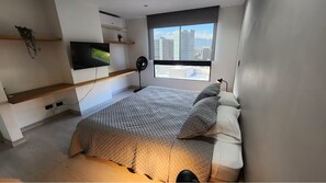 1 bedroom, in-room safe, desk, iron/ironing board - Best place and location in El Poblado, AC , BBQ Grill,Super View, 861 Sq feet (Medellín)