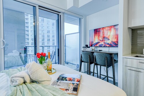 The Coreline Suites – Downtown Toronto